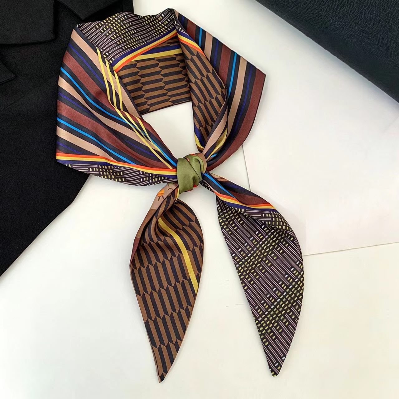 Lüks Baskılı Uzun Saç Kurdeles - Silk Neck Scarf incelemesi ve fiyatı